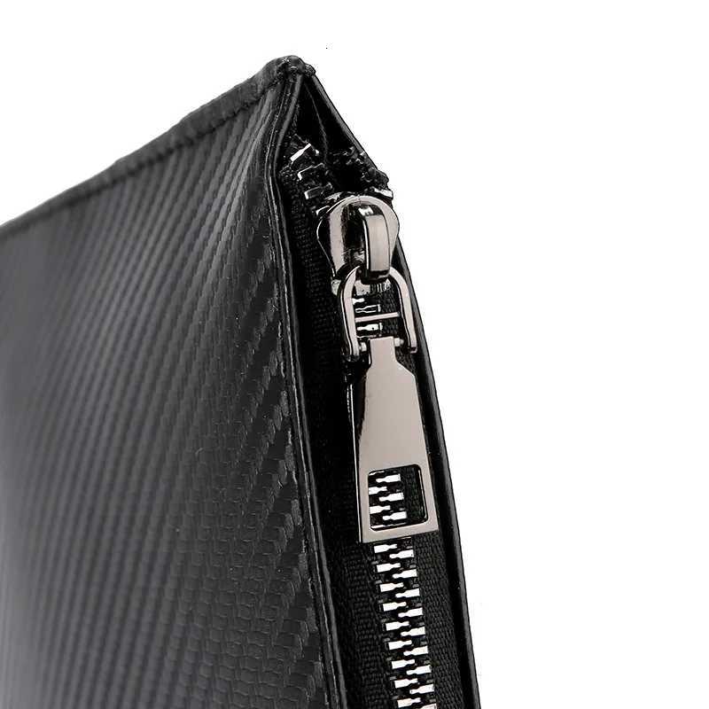 2025 Mens woven handbag large capacity soft leather handbag envelope bag trendy business mens bag H2511071