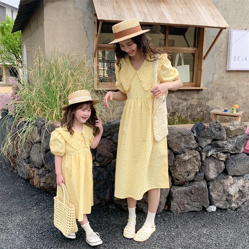 Mother Daughter Matching Dresses Summer Family Matching Clothes Cute Yellow Plaid Dress Mommy and Me Dress Short Sleeve Outfits 250407