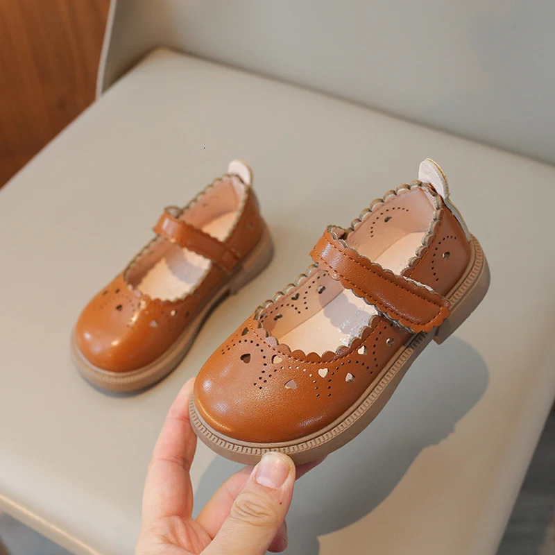 Unishuni Princess Mary Jane Shoes for Baby Girls Child Cut-Out Vintage Flats Kids Flower Edge Party Dance Shoe Beige Brown 21-30 250408