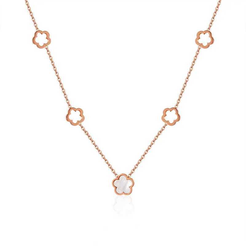 PAXA Fashion Elegant White Shell Flower Charm Pendant Necklace for Women Stainless Steel Necklace for Women Wedding Party Jewelry Y250408