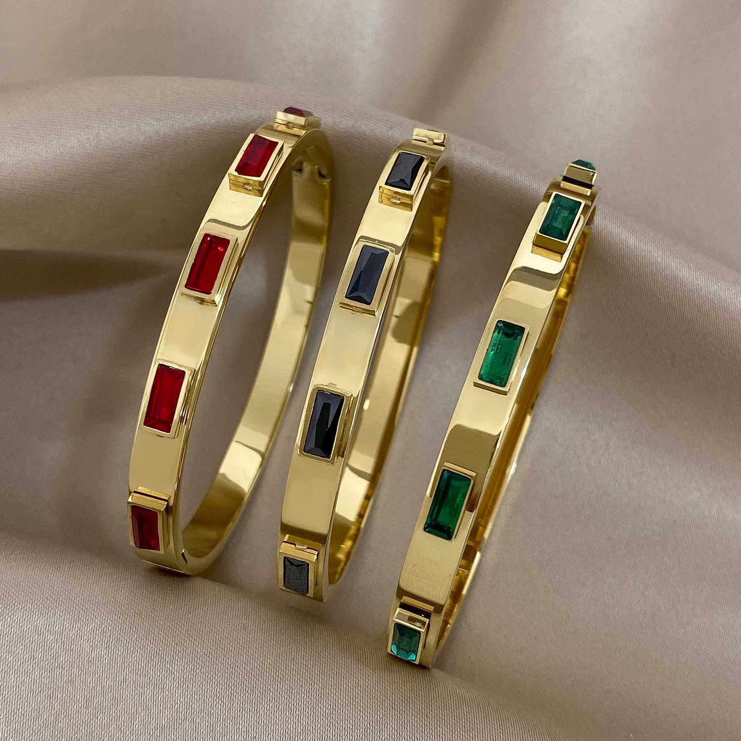 Dodohao Retro Inlaid Geometric Multicolor Zircon Stainless Steel Bracelet for Womens New Fashion Gold Unusual Wri Bracelet Y250408