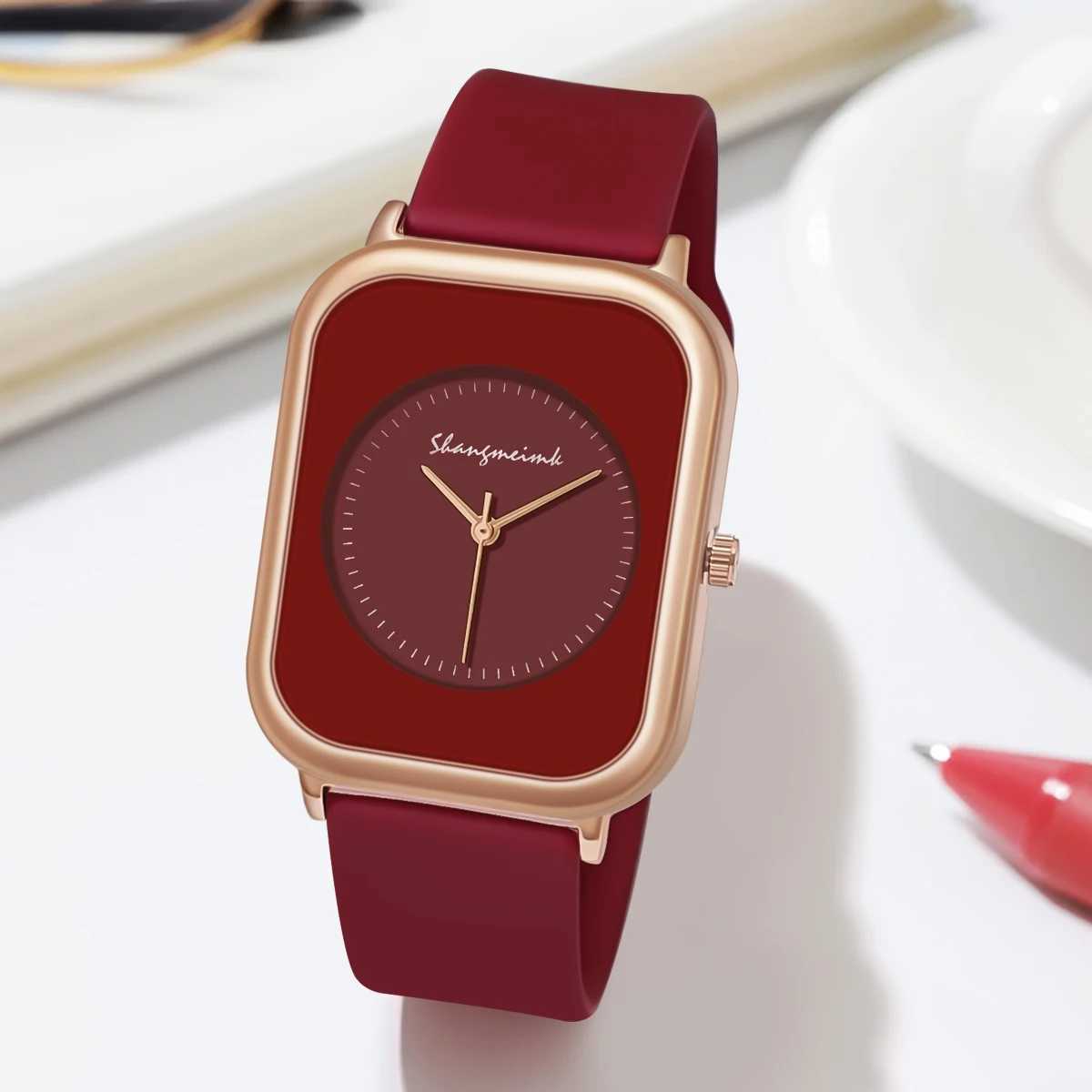 Casual Fashion Simple Personality Literature Womens Silicone Quartz WatchT250408
