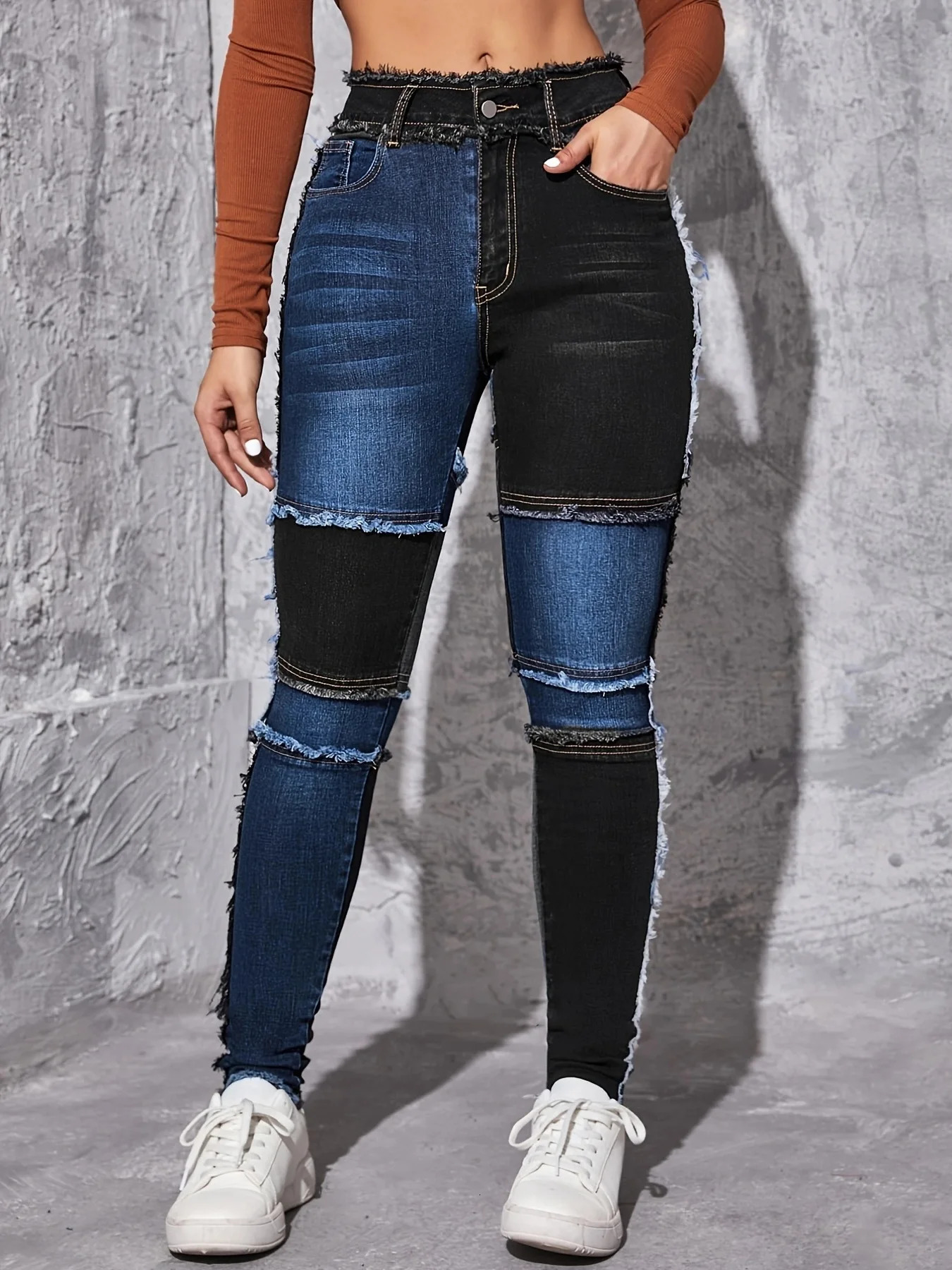 Womens Blue and Black Contrast Tight Jeans 250407