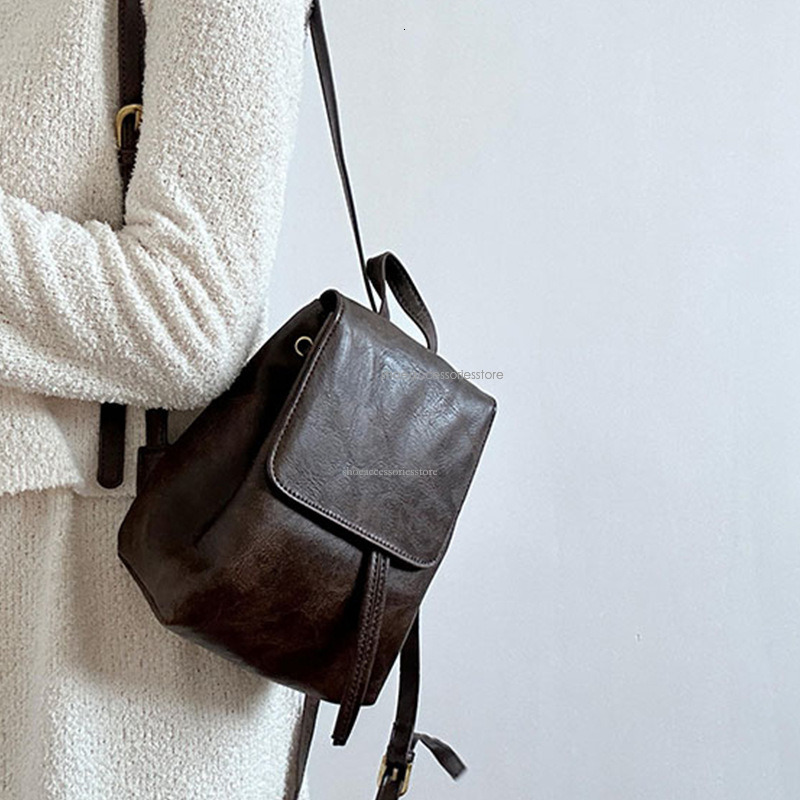 Designer High-end Leather Backpack Women's Compact American Brown Backpack With New Instagram Minimalism And Multifunctional Shoulder Bag Small B