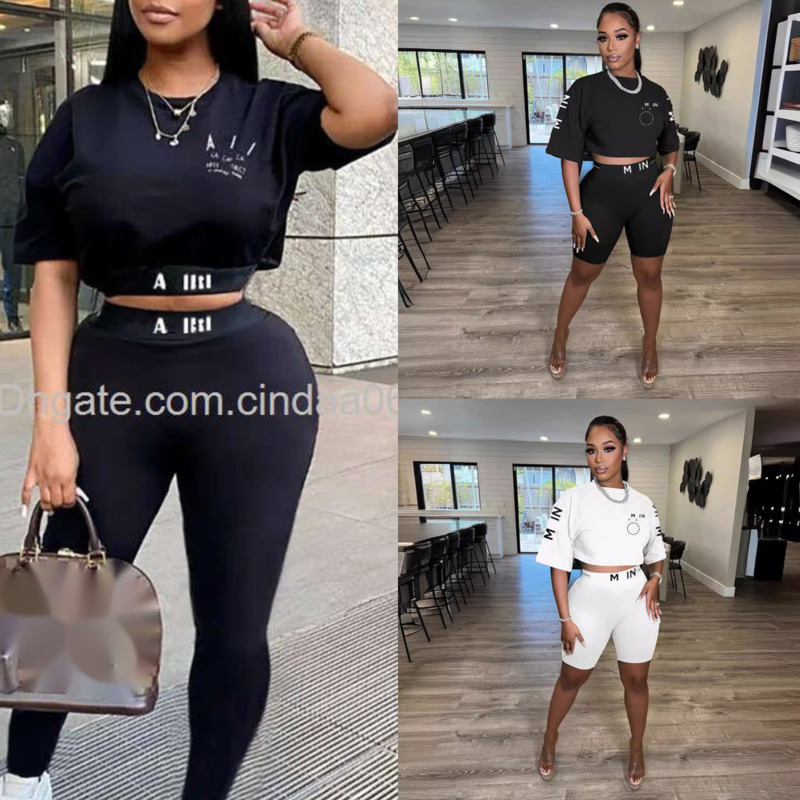 Designer Womens Tracksuits Two Piece Set Letter Printed Round Neck Short Sleeve Tshirts Top Shorts 2PCS Outfits