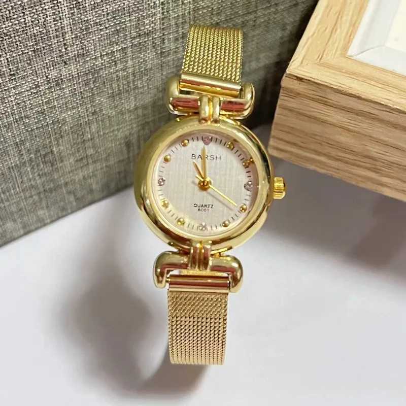 Medieval round gold watch vintage womens quartz watchT250408