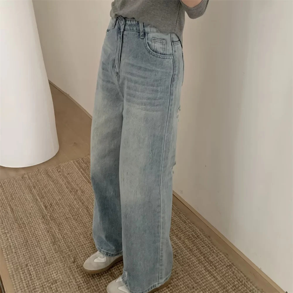 Womens Clothing with European and American Style Casual Elegant n Avant garde Personalized Tear off Jeans 250407