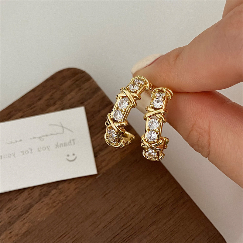 Vintage CC Design Stud Earrings for Women Korean Fashion X Cross Zircon Designer Earring Engagement Jewelry Gifts Wholesale