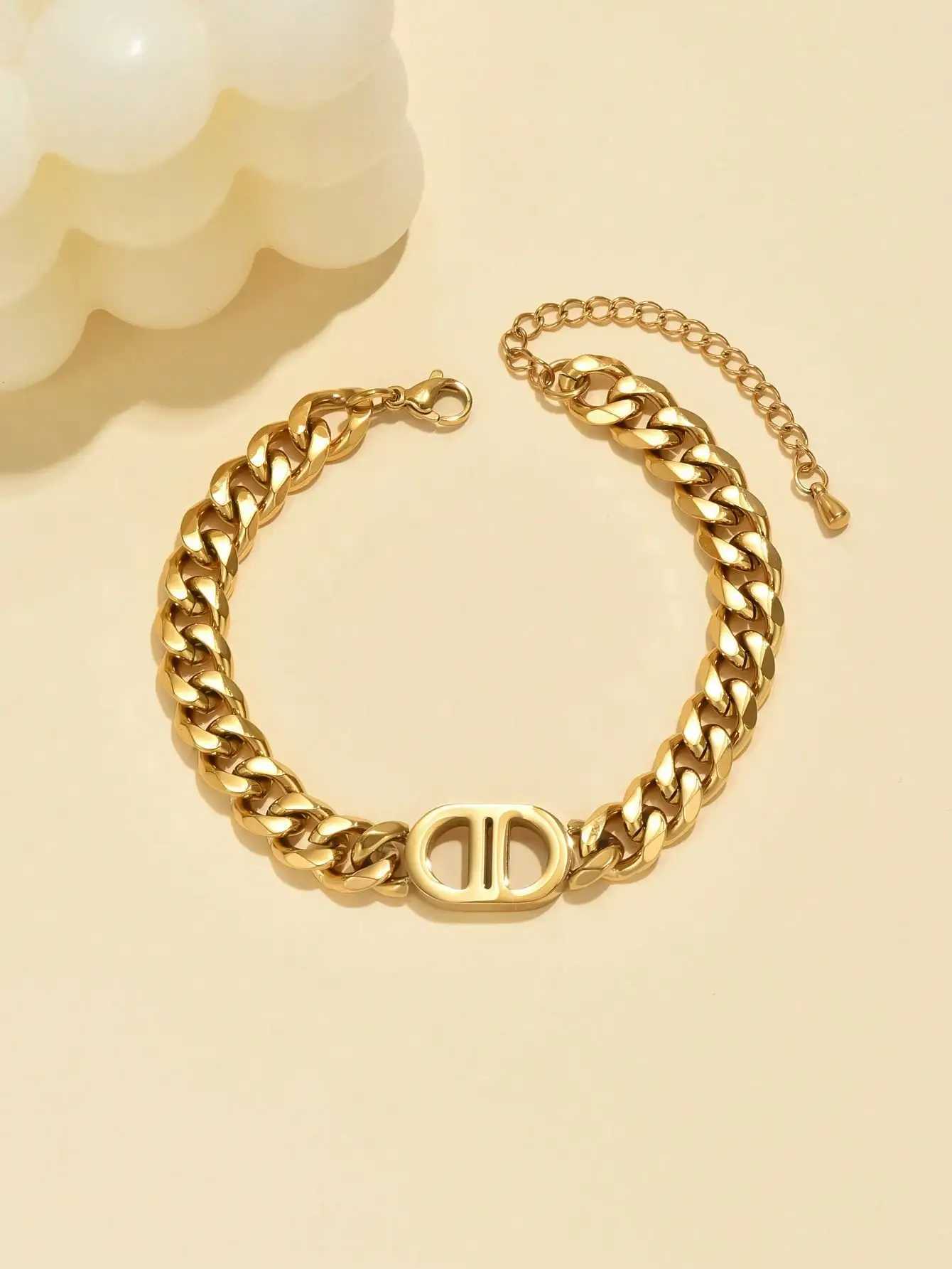 Fashionable double D-chain stainless steel necklace bracelet can be worn by both men and womens party jewelry Y250408