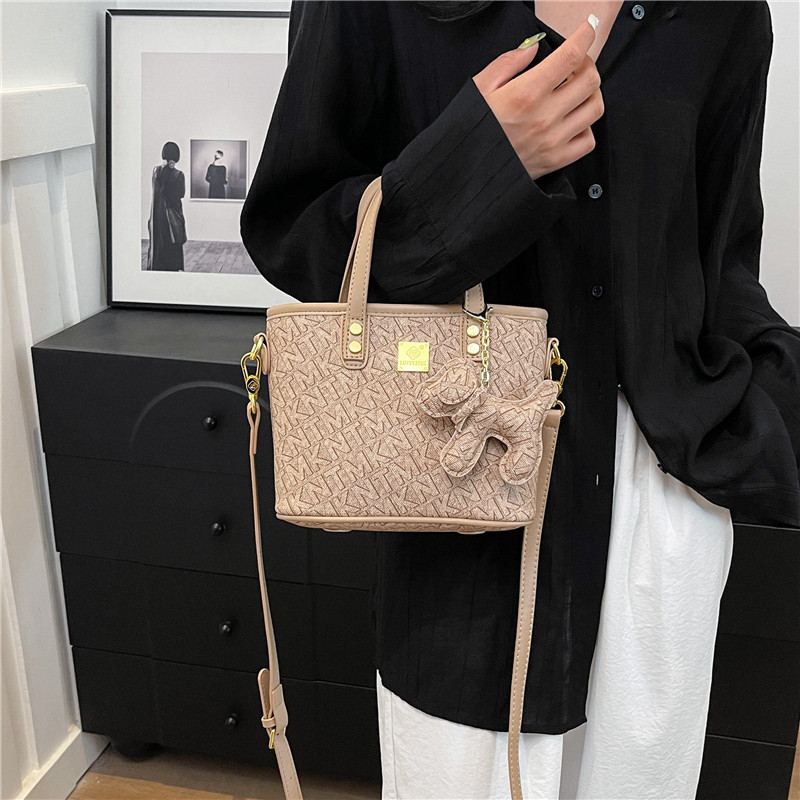 Basket bag women's new handbag temperament women bucket bag shoulder crossbody bag 2025