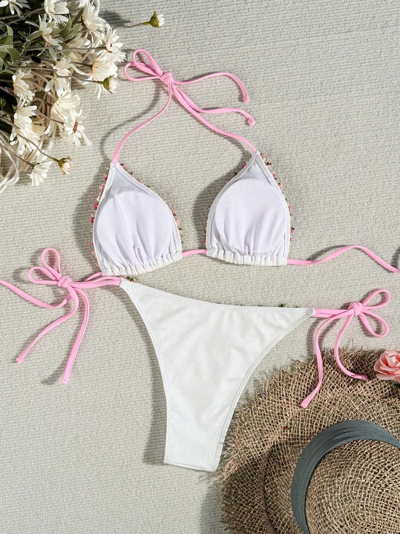 Dongdumaoyi Sexy D Floral Bikini Set Women White Pink Contrast Push Up Bra Tie Side Thong Swimsuit Beach Bathing Suit Micro Swimwear
