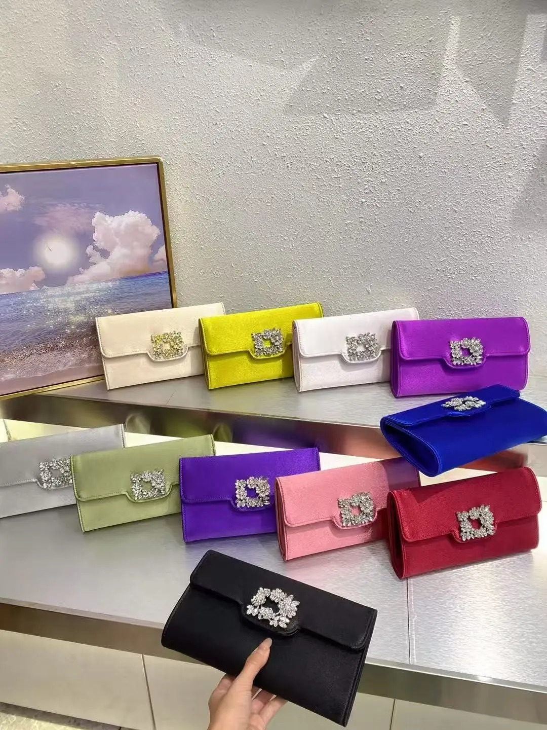 Fashion Satin Clutch Purse Women Handbag Glitter Diamond Evening Bag Wedding Party Banquet Bag Shoulder Bag 251107