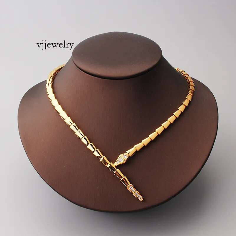 Charming gold choker necklaces for women men trendy snake designer necklace jewelry Party Mother Christmas Wedding gifts Ladies girls banquet sale