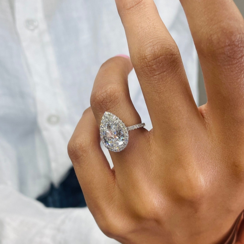 Jewelry Real 18K White Gold 2.5 Carat Pear Cut Halo Lab Grown Diamond Half Band Setting Engagement Ring For Women