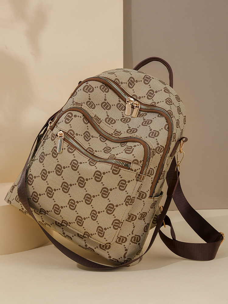 Free Shipping New Vintage Printed Backpacks Women All Fashion Single Shoulder Cross-Body Bags Commuting Women Bags Fashion Travel Bags