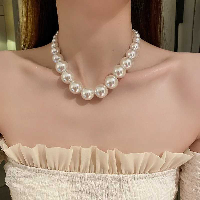 Vintage Bohemian Big Beads Pearl Choker Necklace For Women Girls New Luxury Bride Clavicle Chain Wedding JewelryC250407