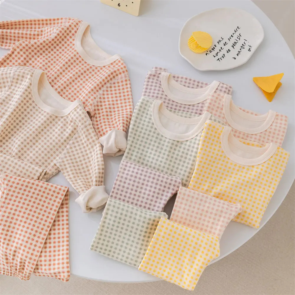 2025 Kids Pajamas Suit Boys Home Wear 1-5 Y Girls Plaid Underwear 2Pcs TopPants Childrens Long Sleeve T-shirt Suit 250408
