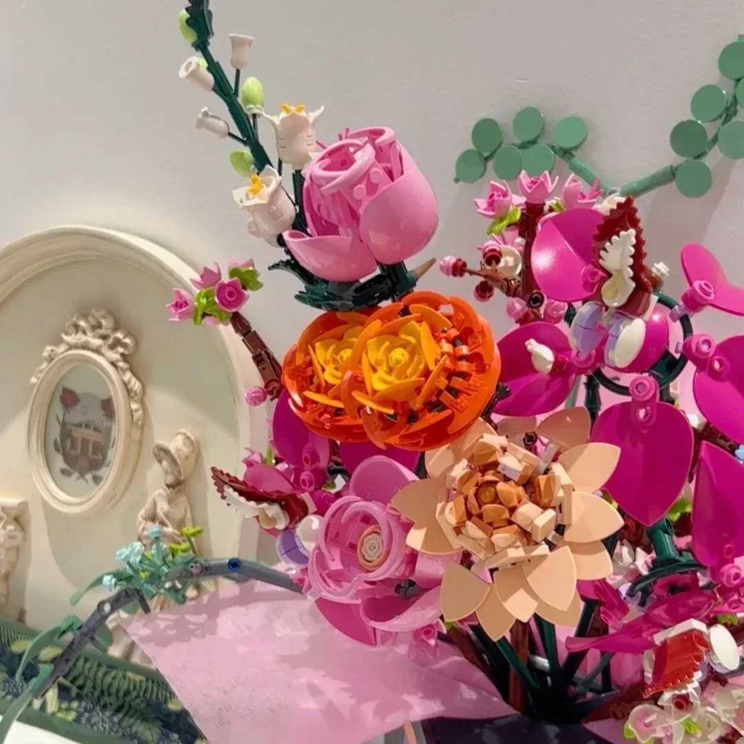 Romantic Pretty Pink Flower BouquetBuilding Blocks Sets 10342 Compatible With Legoed Particles Suitable For Christmas Gifts C251108