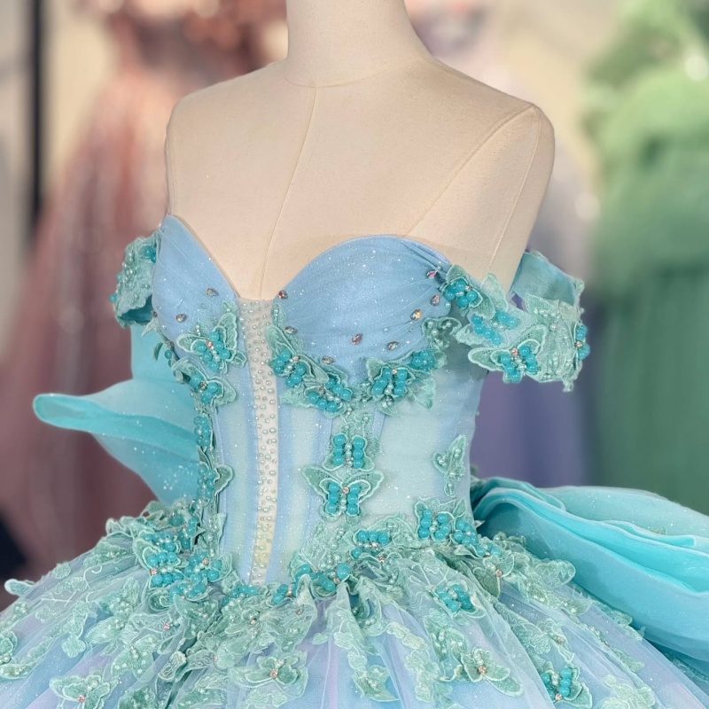 Sky Blue Shiny Princess Quinceanera Dresses Off Shoulder Bow Beading Crystal Tull Sweet 16 Dress Ball Gown Vestidos 15 Anos