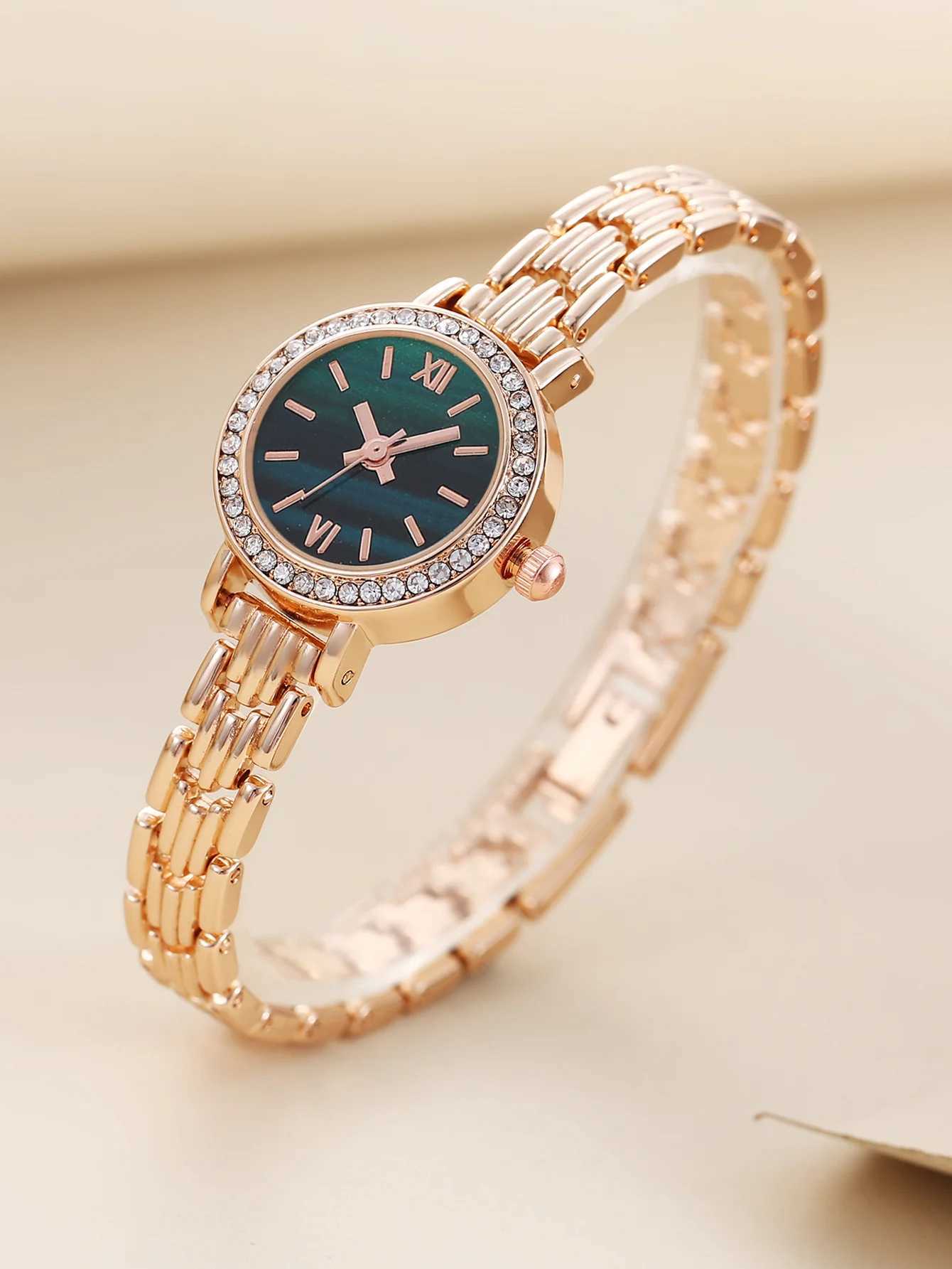 Fashion Design Alloy Compact Womens Premium Quartz Watch Gift Related ItemsT250408