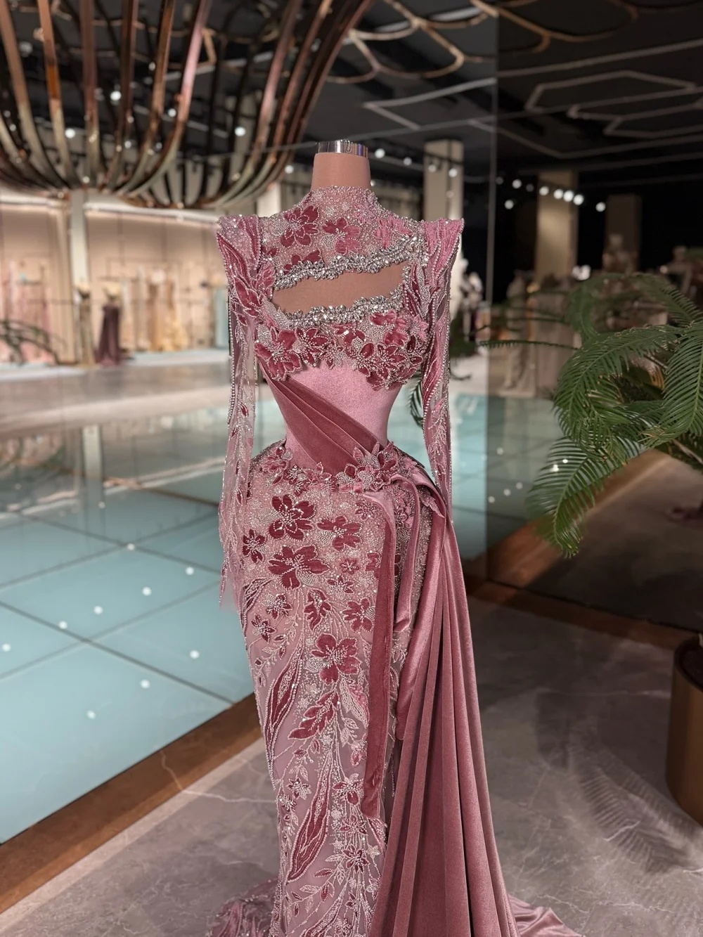Vintage High Neck Evening Dresses Crystal Flowers Long Sleeves Prom Gown Side Train Mermaid Sequins Customized Vestidos De Noche Plus Size