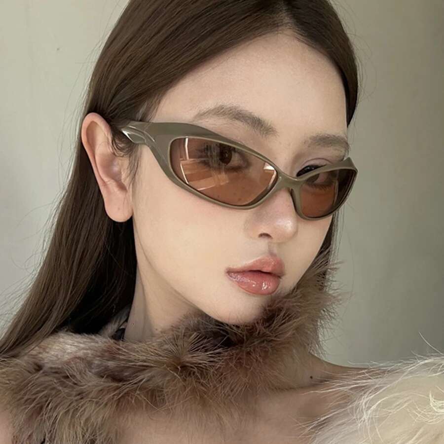 New Fashion Y2K Sunglasses Women Men Punk Hip-Hop Sports Goggles Design Futuristic Sun Glasses Retro Party Sunnies Eyeglasses