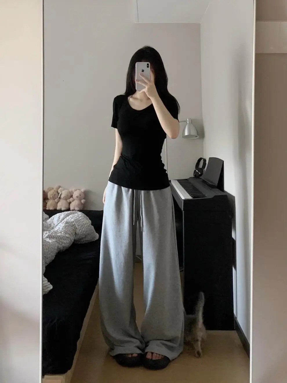 Retro Y2K loose pocket pants fashionable womens solid Harajuku sports retro wide leg casual elastic waist runners Trousers 250407