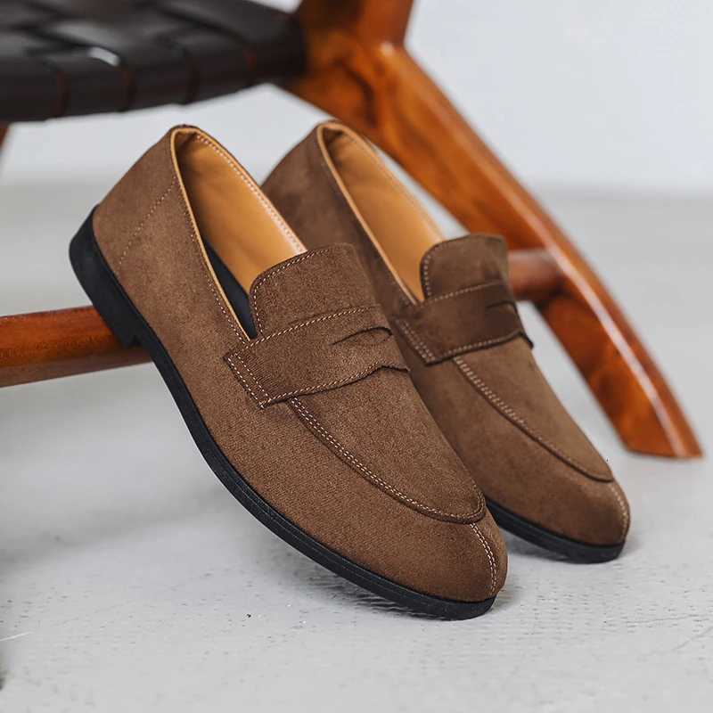 FAshion Leather Mens Loafers Lightweight Soft Sole Casual Shoes RETRO Dress Shoes Slip on Flat Designer Business Shoes Z251107