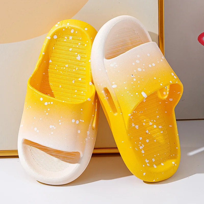 Summer Child Shoes Gradient Color Slippers Boy Girl Sandals Slippers Indoor Shower Anti-slip Slippers Kids Beach Casual Sandals 250408