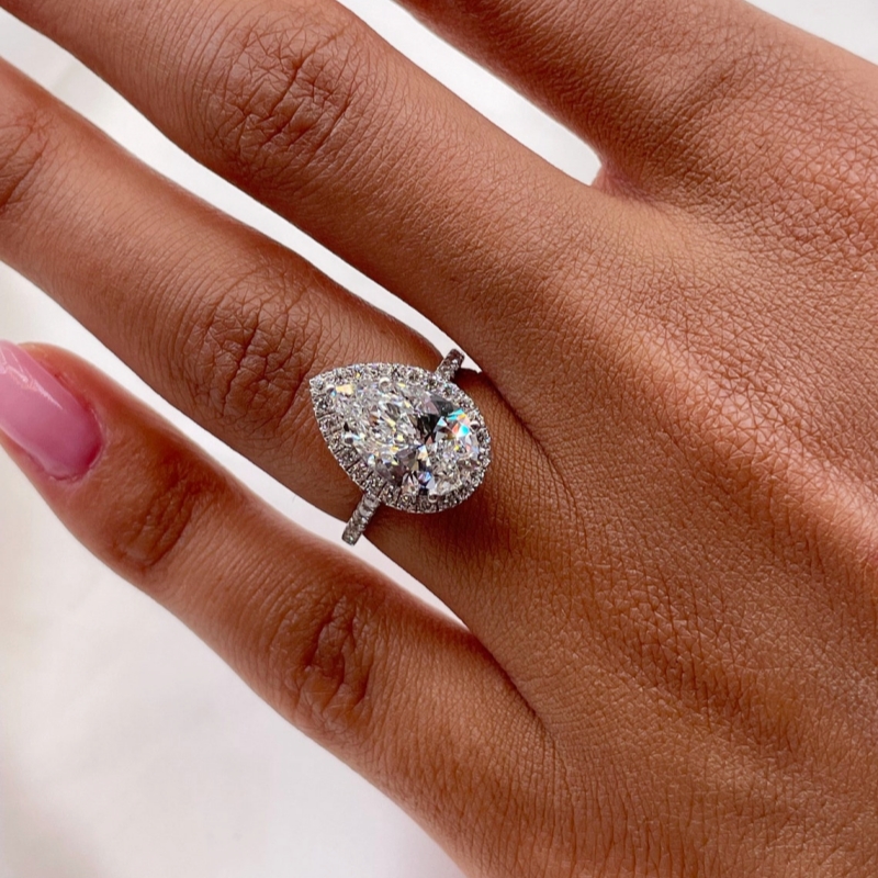 Jewelry Real 18K White Gold 2.5 Carat Pear Cut Halo Lab Grown Diamond Half Band Setting Engagement Ring For Women