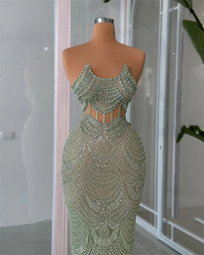 Classic Evening Dresses Strapless Sleeveless Gown Crystal Sequins Beaded See Through Sweep Train Dress Party Customized Dress