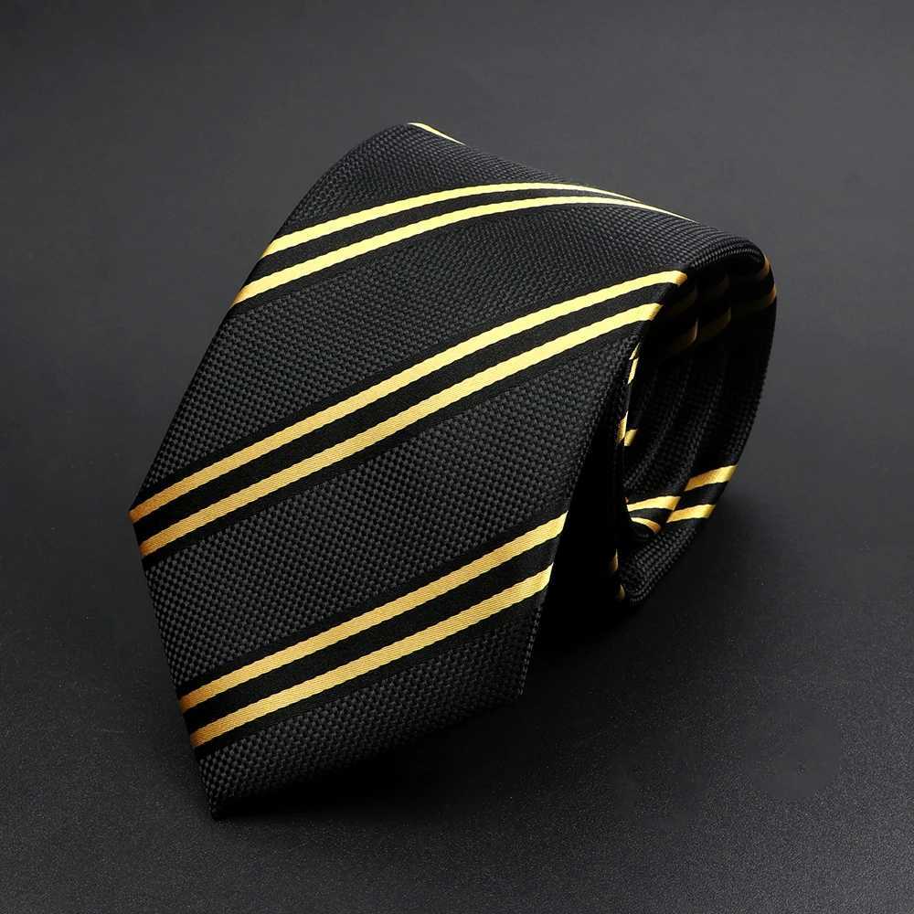 New Design Men Tie Brown Striped Ties Paisley Flower Neckties Men Business Dropsing Gro Wedding Collar Accessories Gift X250407