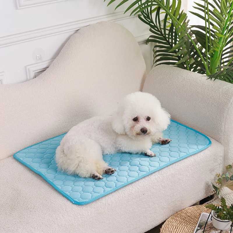 Dog cooling pad summer pet cooling bed sofa waterproof urine pad used for small medium and large dogs cats ice pads blankets Y250407