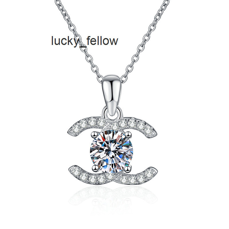Fine Jewelry S925 Sterling Silver 1 CT D Color Moissanite Pendant Necklace for Women Engagement Jewelry