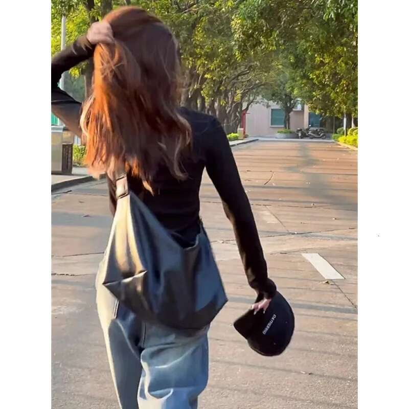 Women's High-Grade Tote Bag2024new Soft Surface Crossbody Large Capacity Shoulder Class Niche Messenger Bag