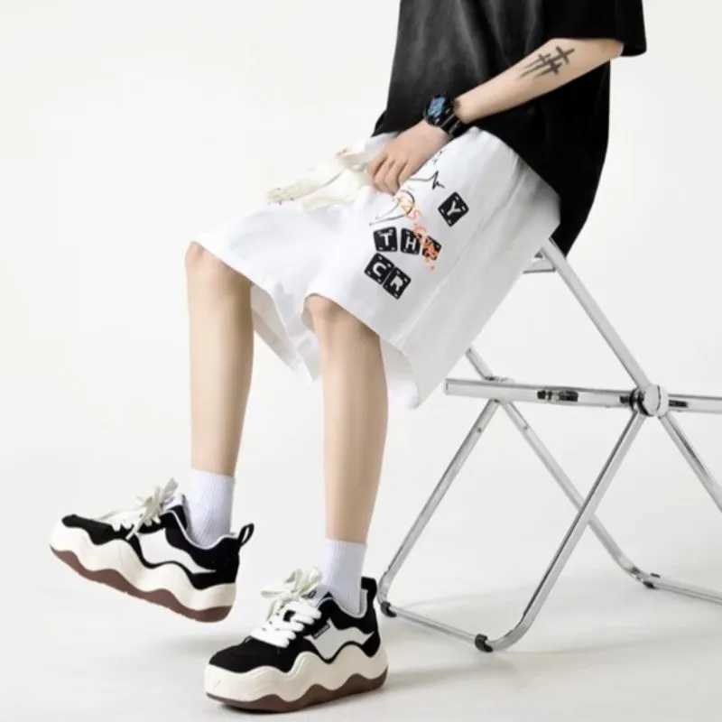 Oversized shorts retro colored graffiti printed shorts from American college couples five oclock basketball shortsXJ250407