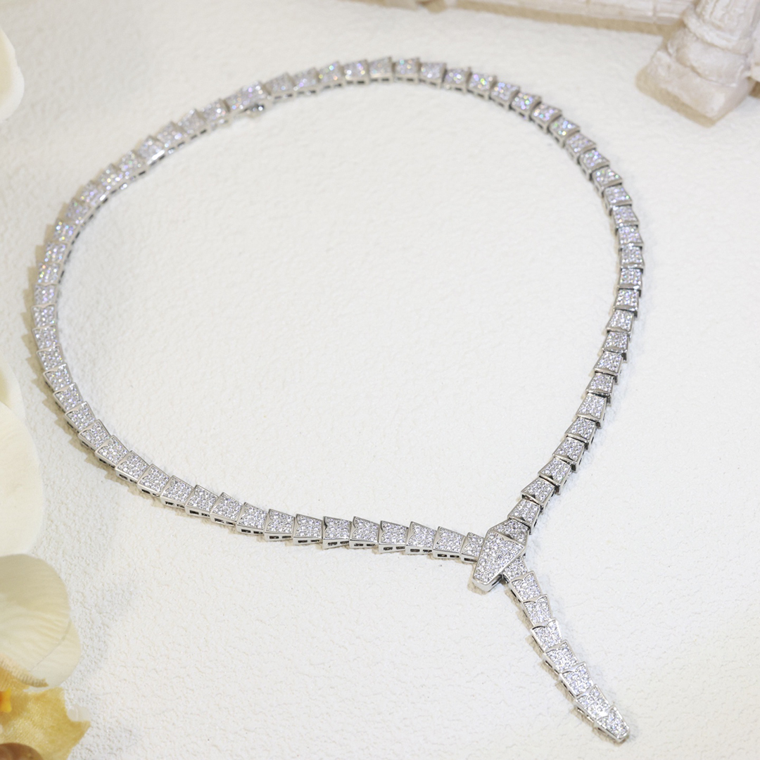 12A necklace designer necklace luxury jewelry designer jewelry serpentine crucifixion women metal diamonds letter charm necklace Extra long style gift very good