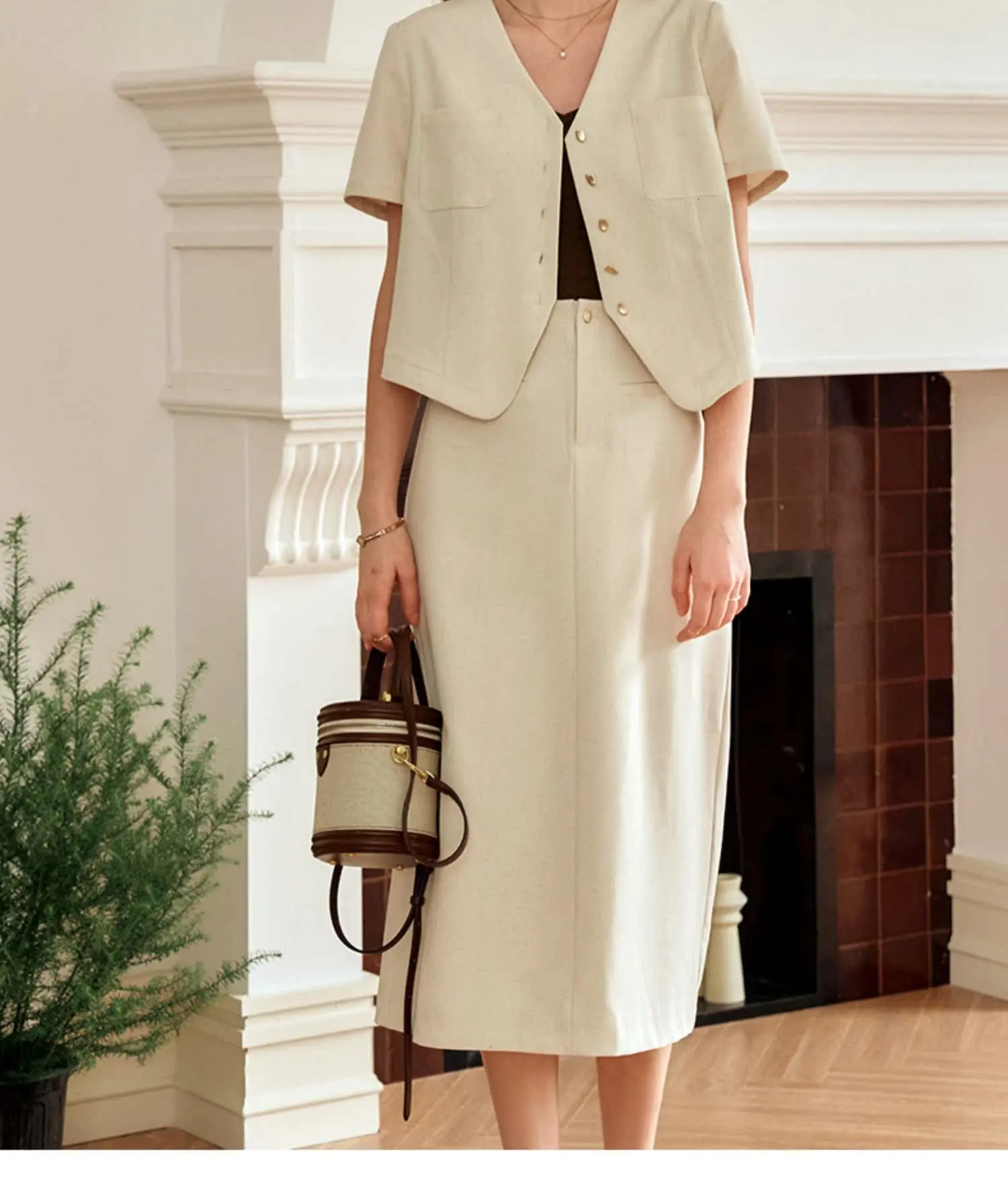 Olain Office Womens Tailored Jacket SpringSummer Oat Color Simple Vneck Splicing Button Pocket Coat O24XW91361 250407