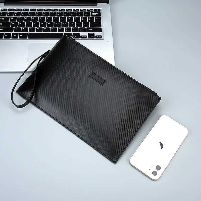 2025 Mens woven handbag large capacity soft leather handbag envelope bag trendy business mens bag H2511071