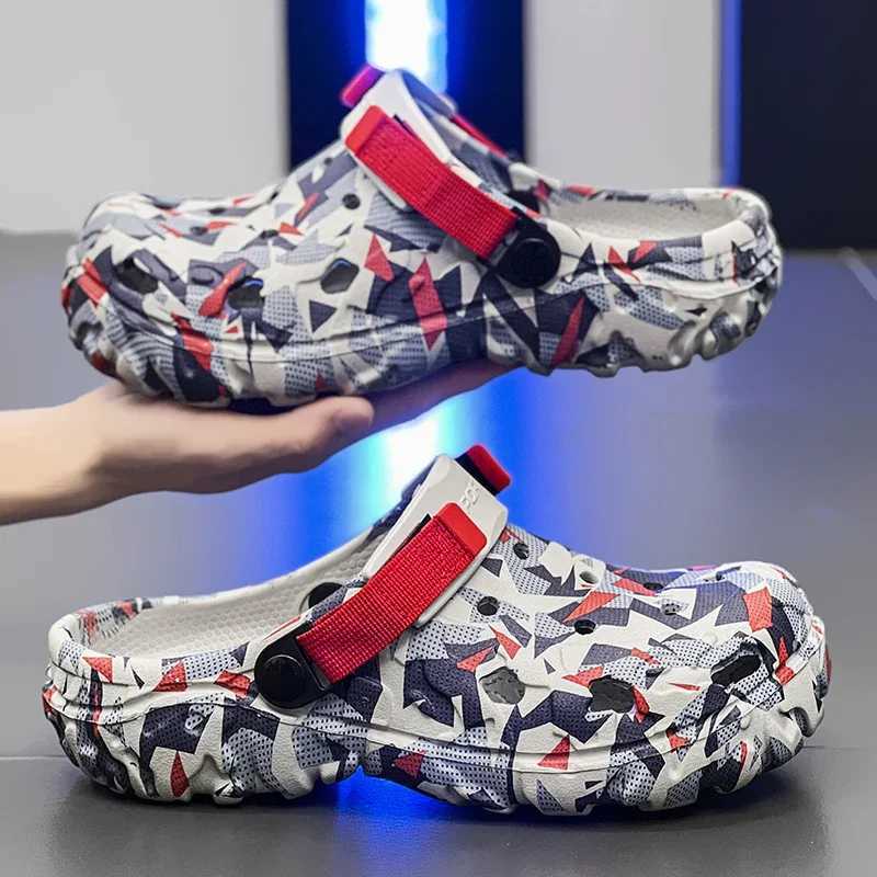 New Arrival Summer mens slippers light EVA mens casual shoes hole shoes slippers home garden outdoor mens beach flat shoes T250408