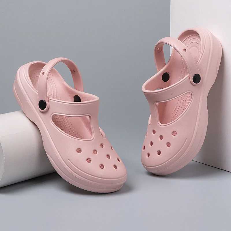 Summer comfortable womens slippers lightweight anti slip beach sandals womens Fi white EVA waterproof garden shoesXJ250407