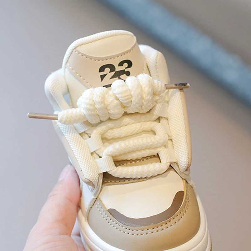 Childrens Spring and Autumn New Sneakers Boys Casual Trends Board Shoes Girls Fashion Dopamine Running Shoes Sports Shoes W250407