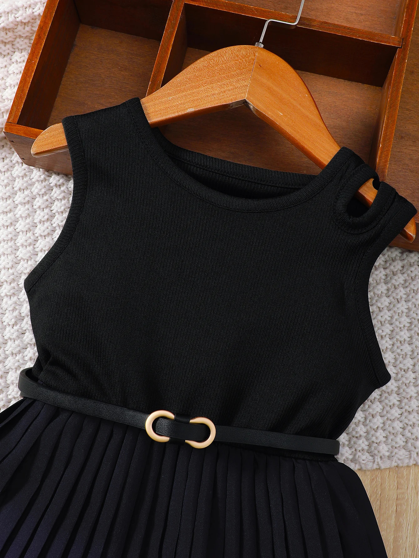 Girls Gradient Color Blocking Pleated Hem Summer Sleeveless Belt Dress 250407