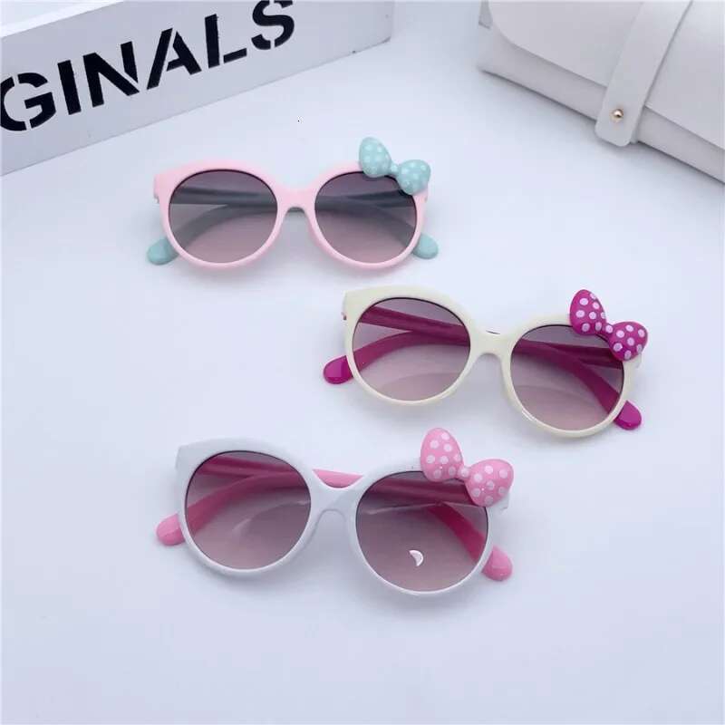 Kids Sunglasses Girls Boys Shiny Bowknot Sun Glasses Lovely Cat Children Eyewear Fashion Gradient Eyeglasses UV400