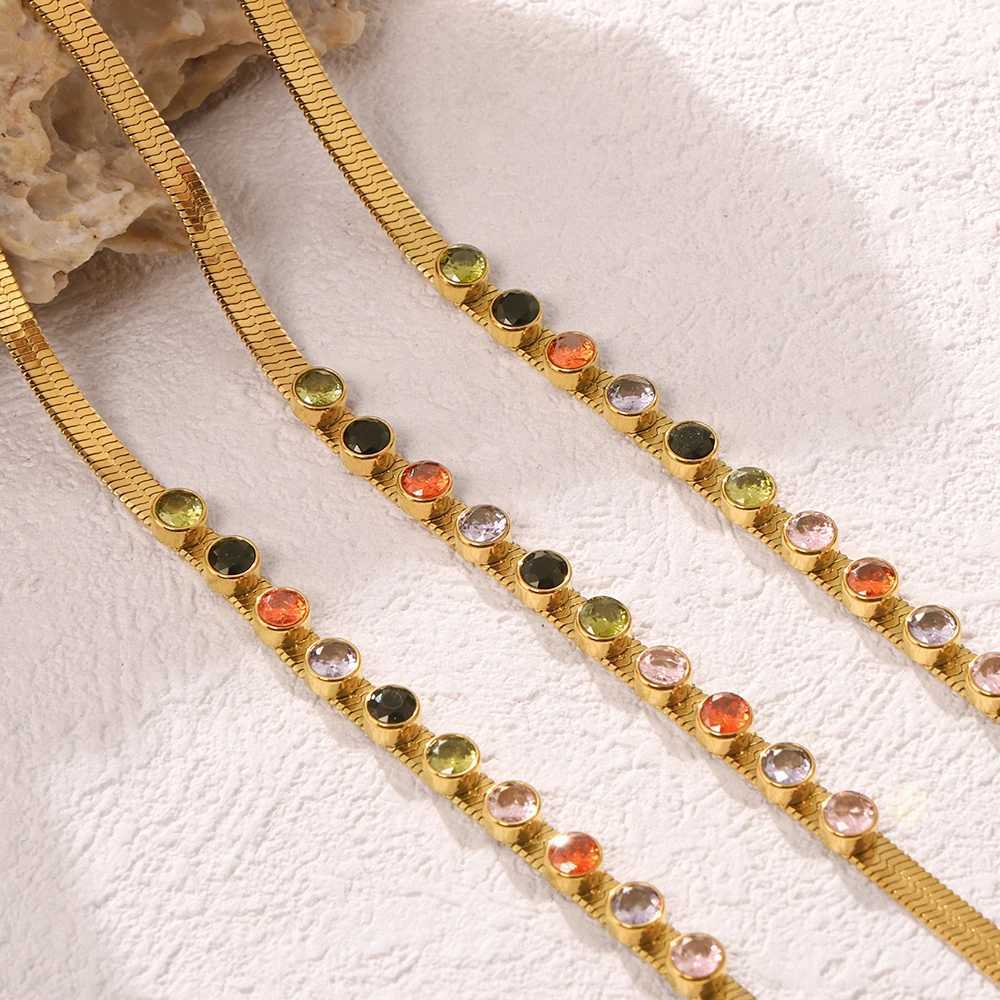 Fashionable colored zircon stainless steel necklace suitable for women gold-plated snake chain round pendant luxury jewelry Y250408