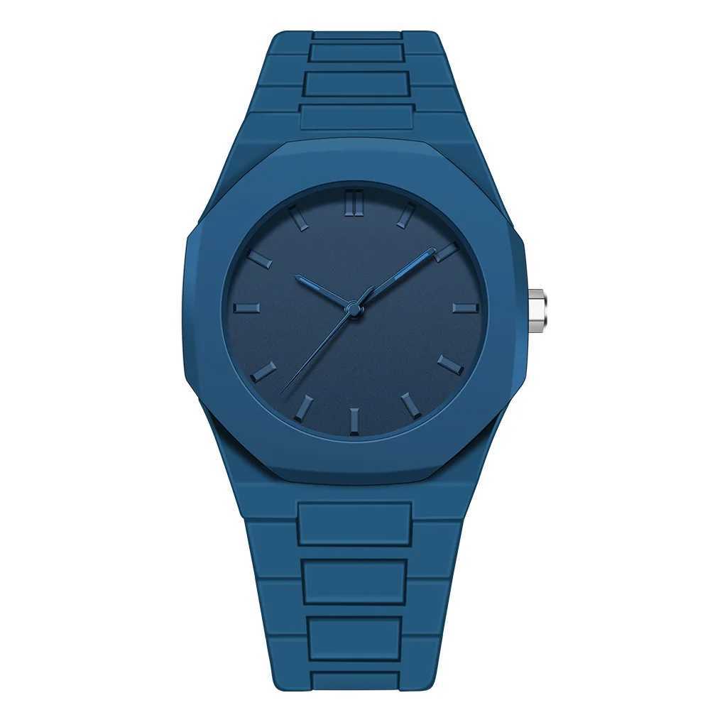 New Product Launch Classic Brand Black PC Plastic Strap Waterproof Quartz Watch for Men and Women Leisure Sports Clock Y250407