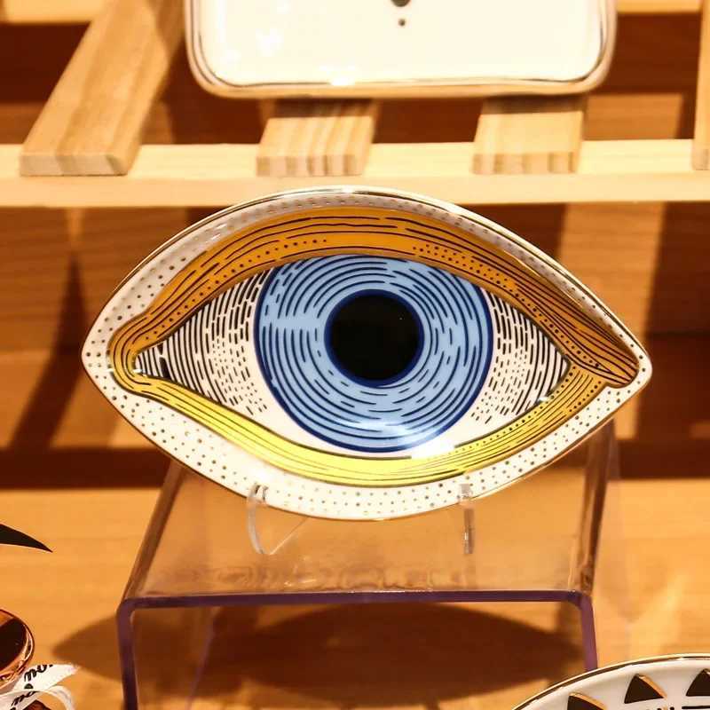 Ceramic Evil Eye Tray Eye shaped Jewelry Storage Disk Kitchen Candy Plate Abstract Eye Statue Digital Living Room Decoration Gift X250408
