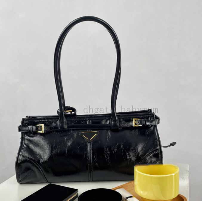 New Soft Lux Boston Baguette Retro Motorcycle Style Top Layer Oil Wax Leather Women's Crossbody Shoulder Bag