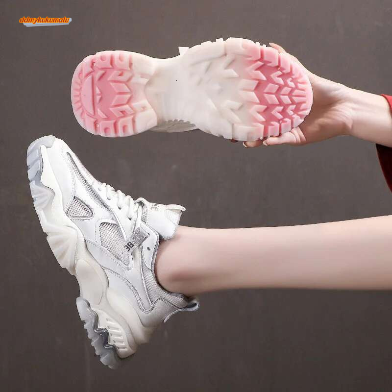 Sports shoes with a thick women's platform, breathable comfortable informal sports shoes, used for running, tennis, PIESS, gym, jogging and walki