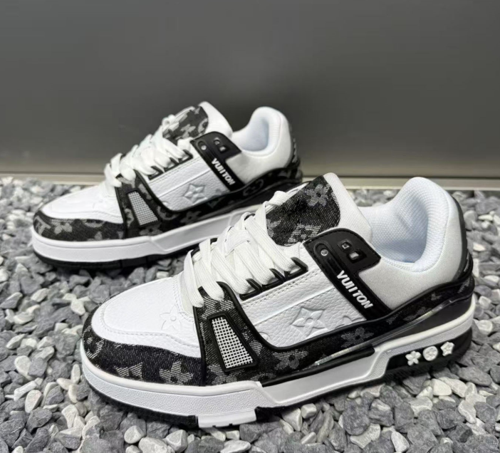 Free shipping Designer shoes Gray-White Classic Shoes Retro Style Low-Top Lace-Up Casual Shoes Daily Commute Versatile Sneakers for man